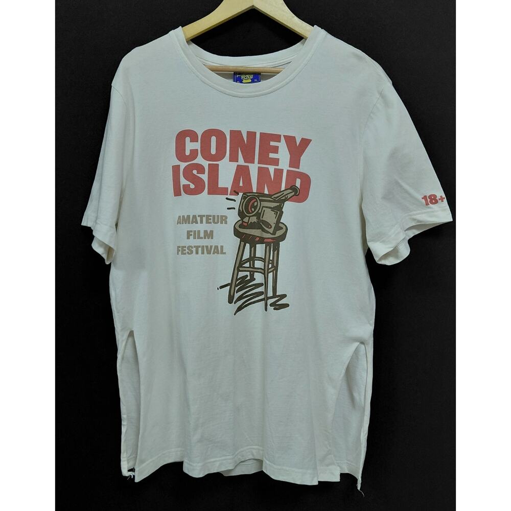 Coney Island Picnic Graphic Print T-Shirt White Short Sleeve Size XL